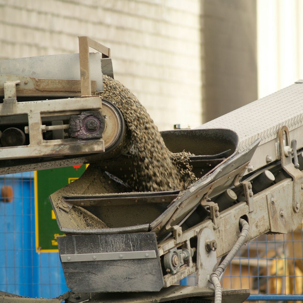 conveyor belt on a cement mixer